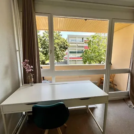 Appartement Lumineux F2 / Pkg Gratuit / Proche A31